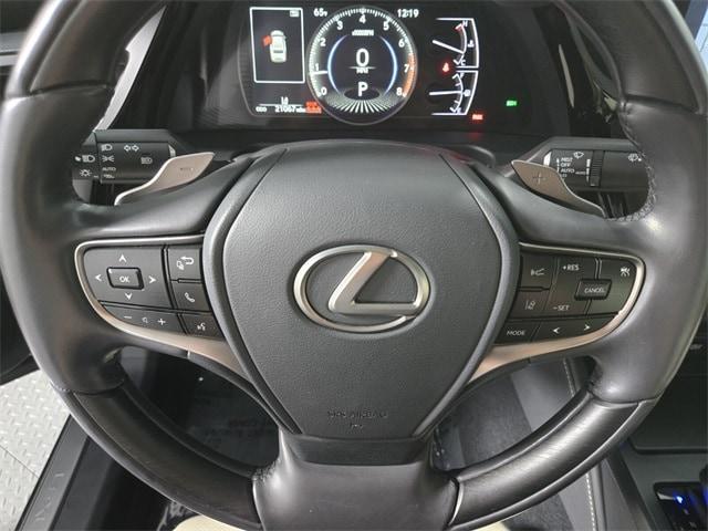 used 2022 Lexus ES 350 car, priced at $39,011