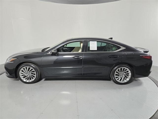 used 2022 Lexus ES 350 car, priced at $39,011