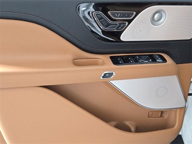new 2025 Lincoln Aviator car, priced at $81,722