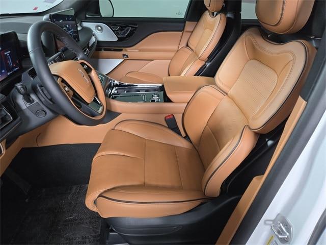 new 2025 Lincoln Aviator car, priced at $81,722