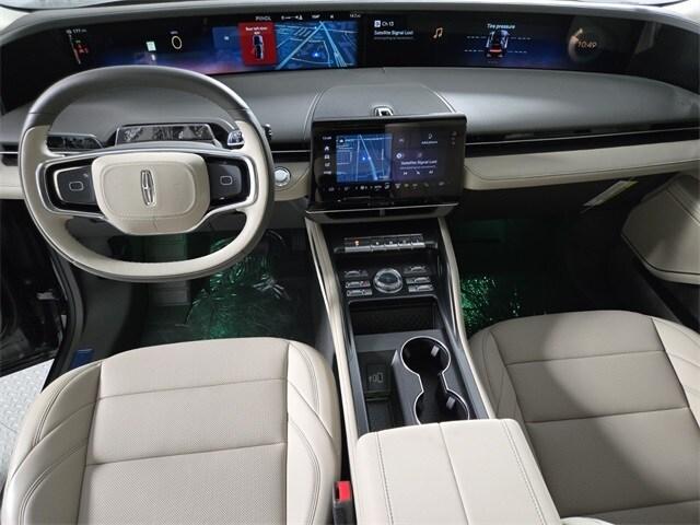 new 2025 Lincoln Nautilus car, priced at $54,915