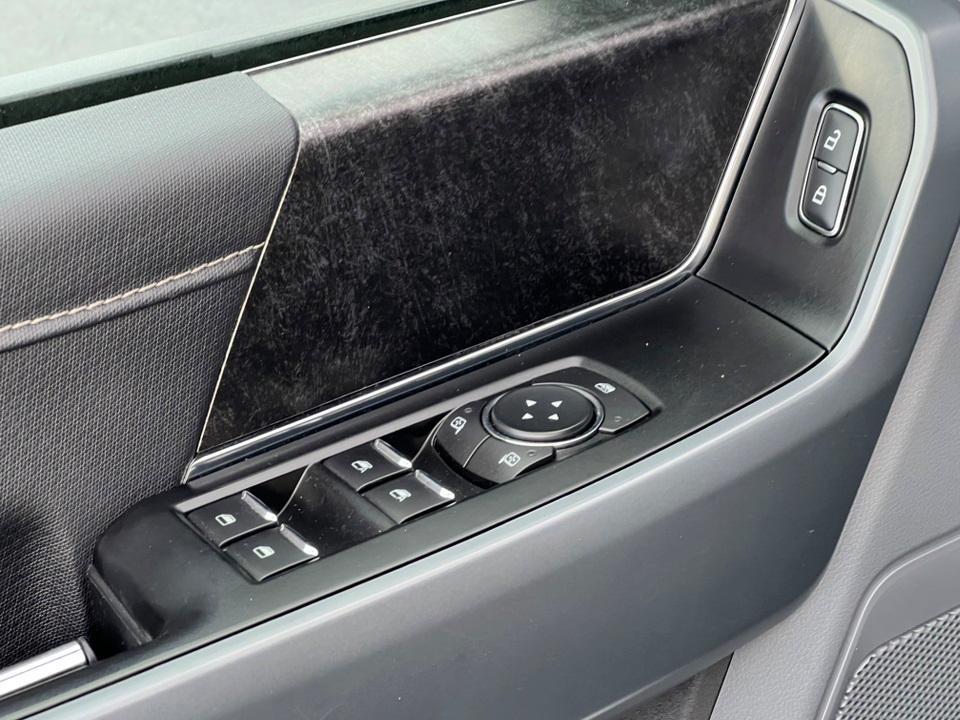 used 2022 Ford F-150 car, priced at $39,000