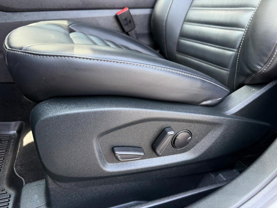 used 2022 Ford Edge car, priced at $28,071
