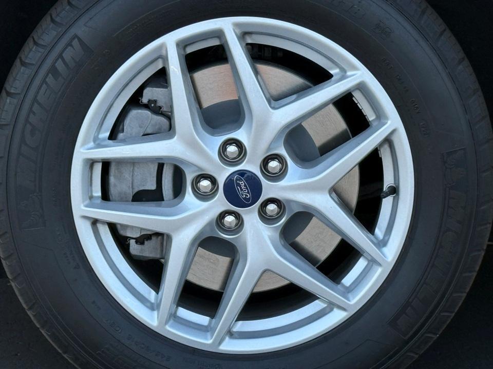 used 2022 Ford Edge car, priced at $28,071