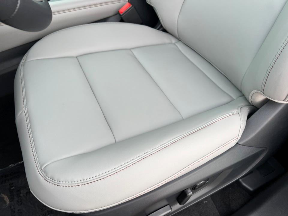 new 2025 Ford Explorer car, priced at $48,355