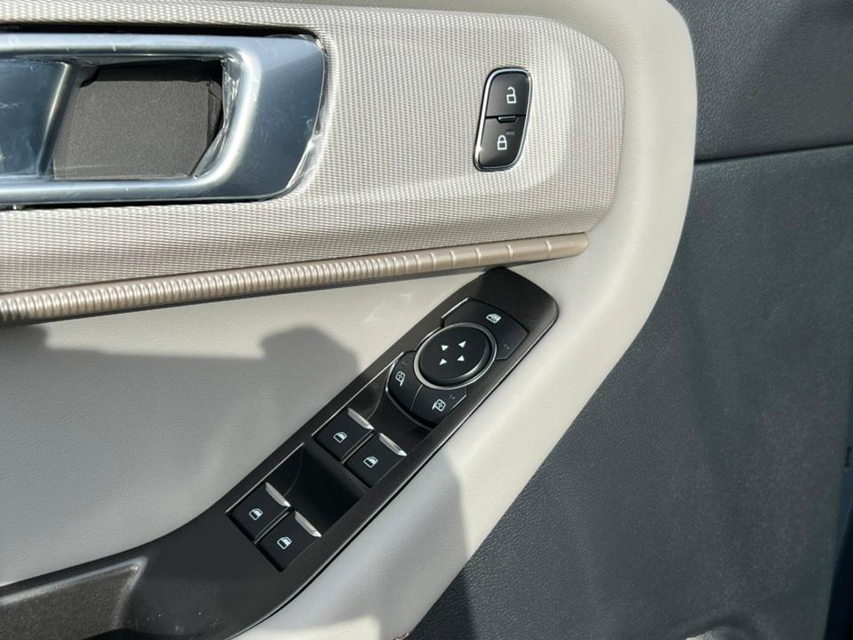 new 2025 Ford Explorer car, priced at $48,355
