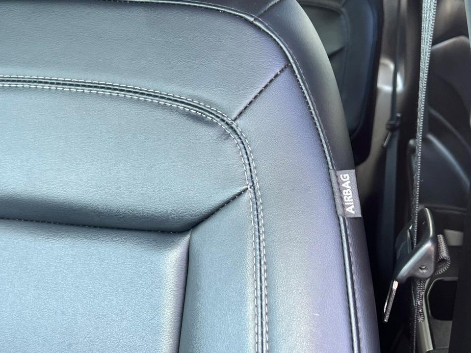 used 2022 Ford Explorer car, priced at $31,000