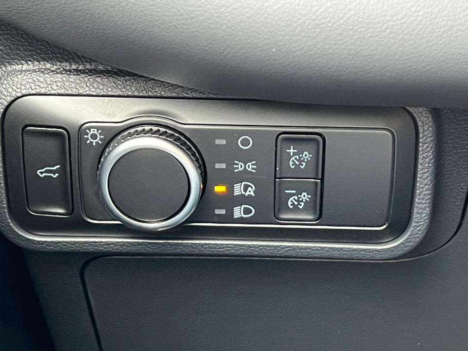 new 2025 Ford Explorer car, priced at $42,865