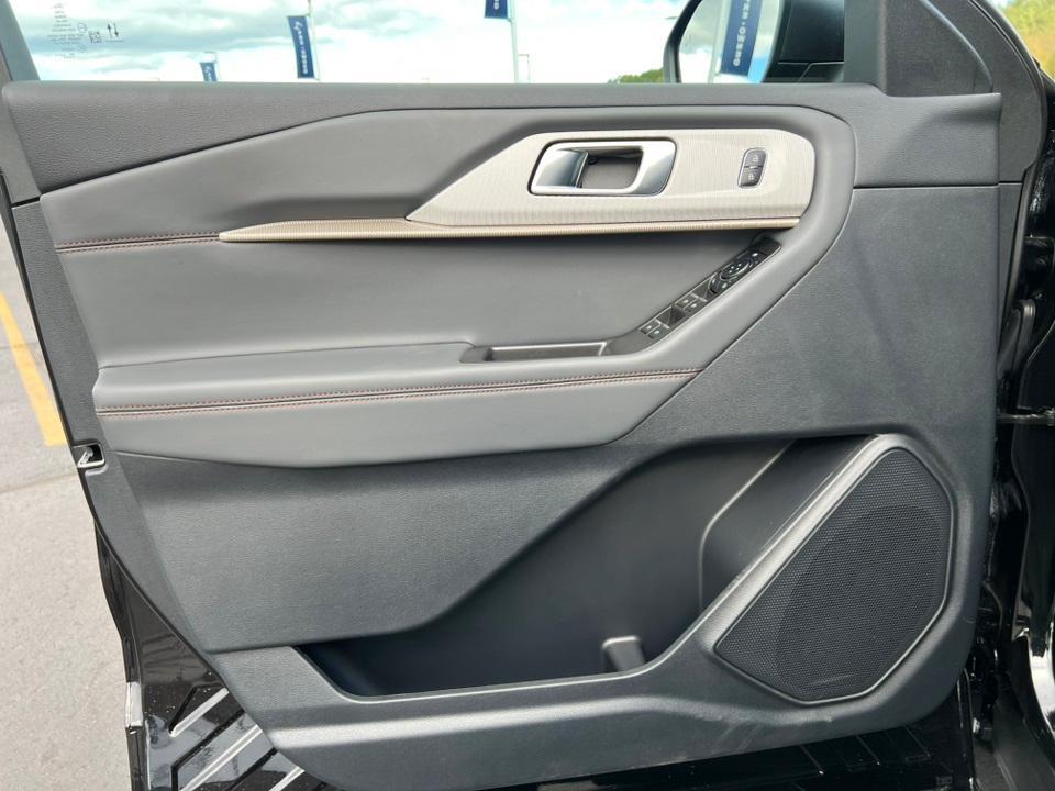 new 2025 Ford Explorer car, priced at $42,865