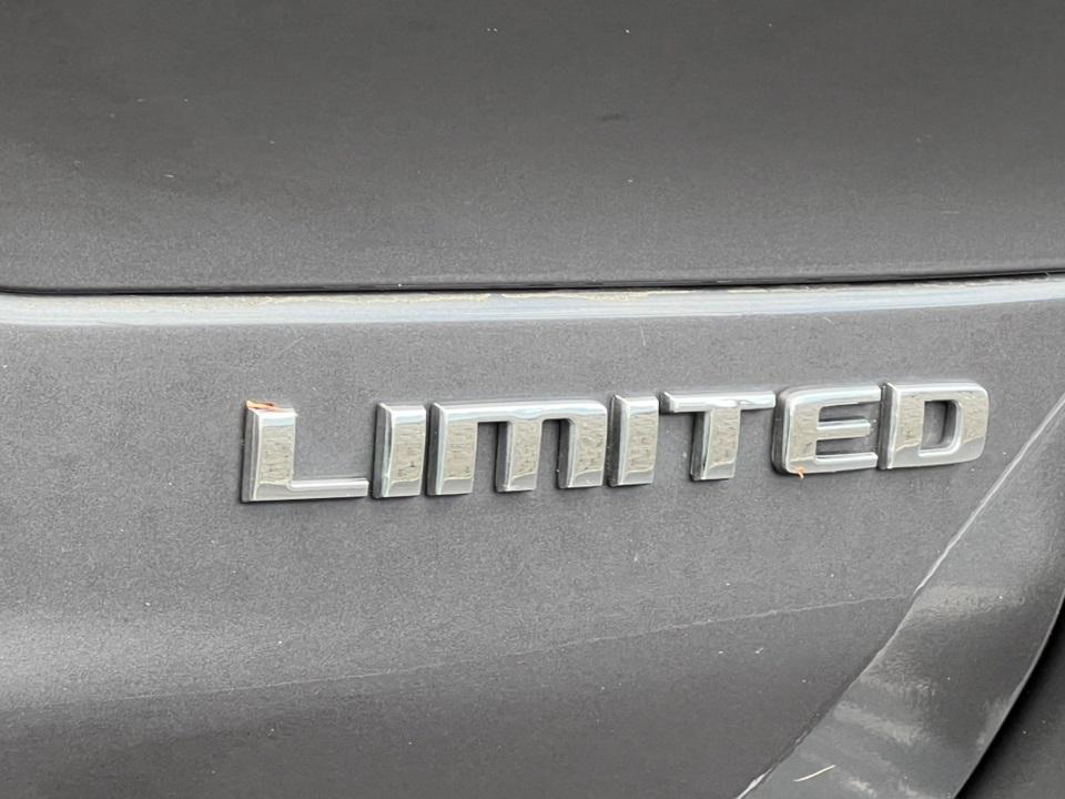 used 2022 Jeep Grand Cherokee L car, priced at $31,500