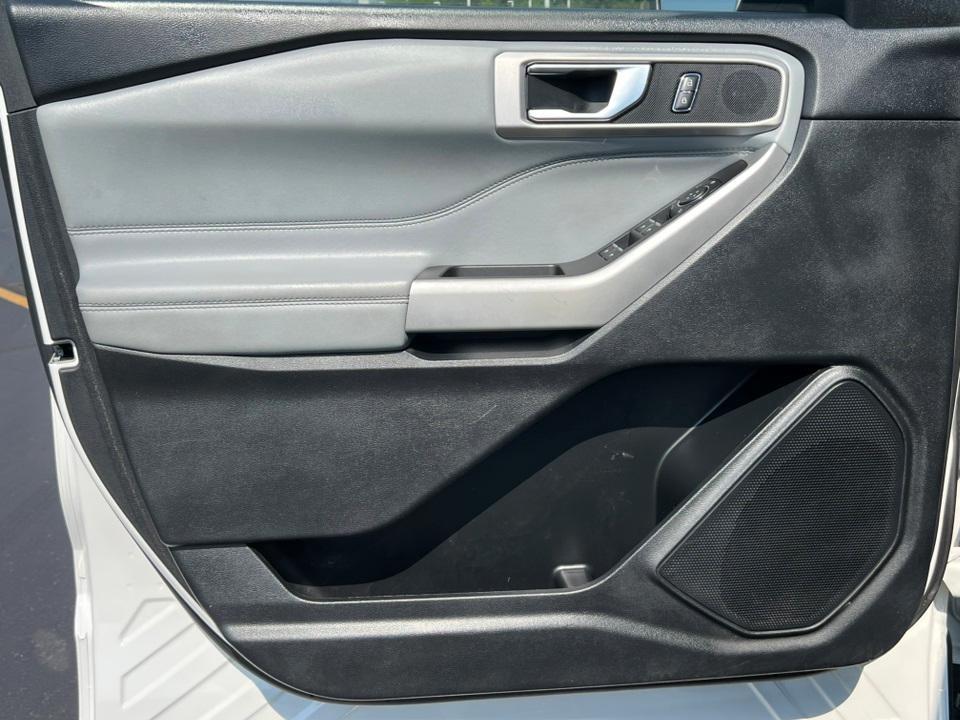 used 2022 Ford Explorer car, priced at $27,000