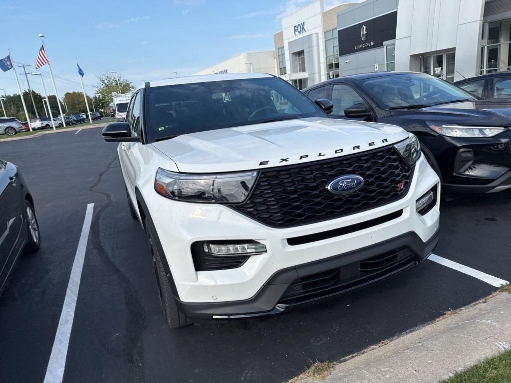 used 2022 Ford Explorer car, priced at $39,554