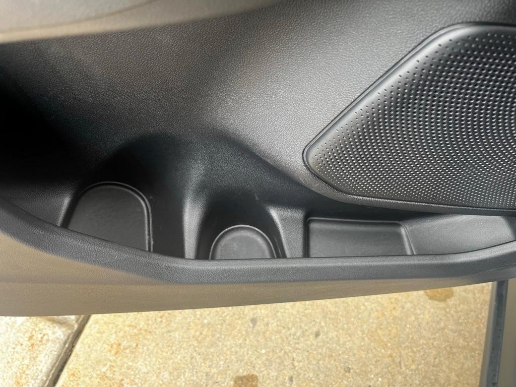used 2022 Ford Escape car, priced at $21,504