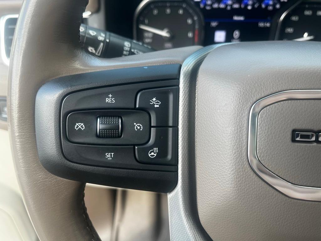 used 2021 GMC Yukon car, priced at $53,197