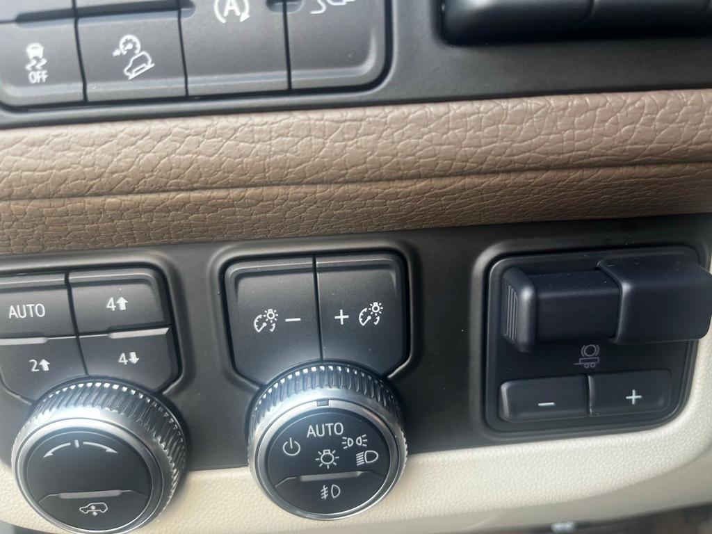used 2021 GMC Yukon car, priced at $53,197