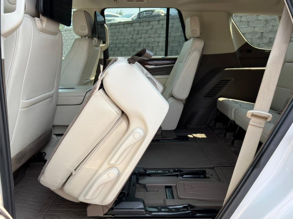 used 2021 GMC Yukon car, priced at $50,363
