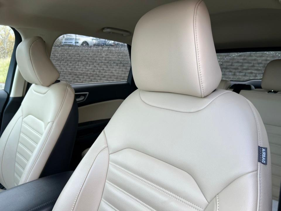 used 2023 Ford Edge car, priced at $25,176