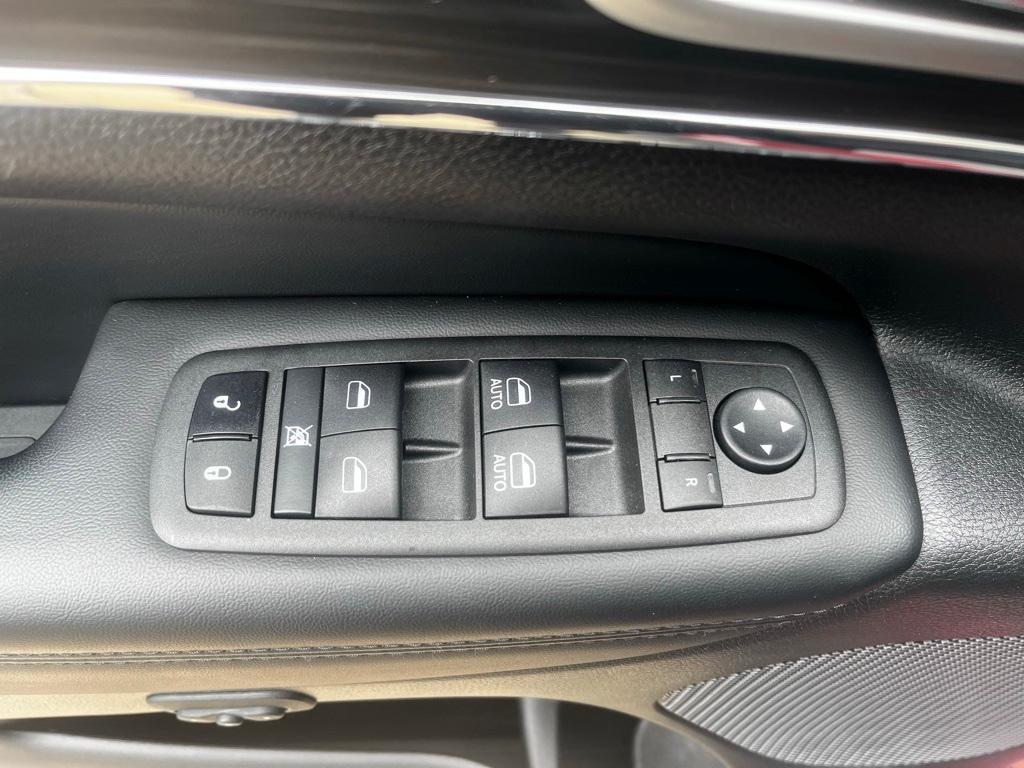used 2022 Jeep Grand Cherokee WK car, priced at $30,990