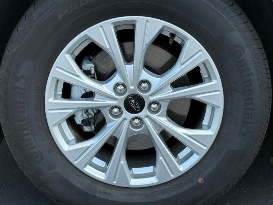 used 2023 Ford Escape car, priced at $25,934