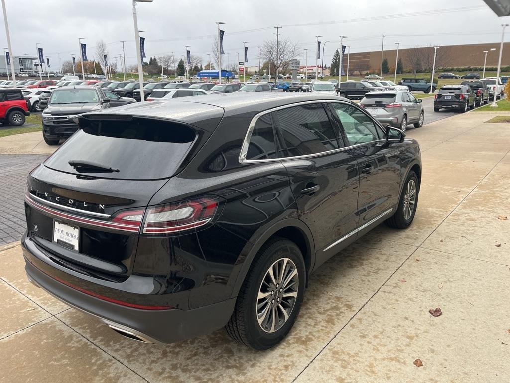 used 2022 Lincoln Nautilus car, priced at $30,263