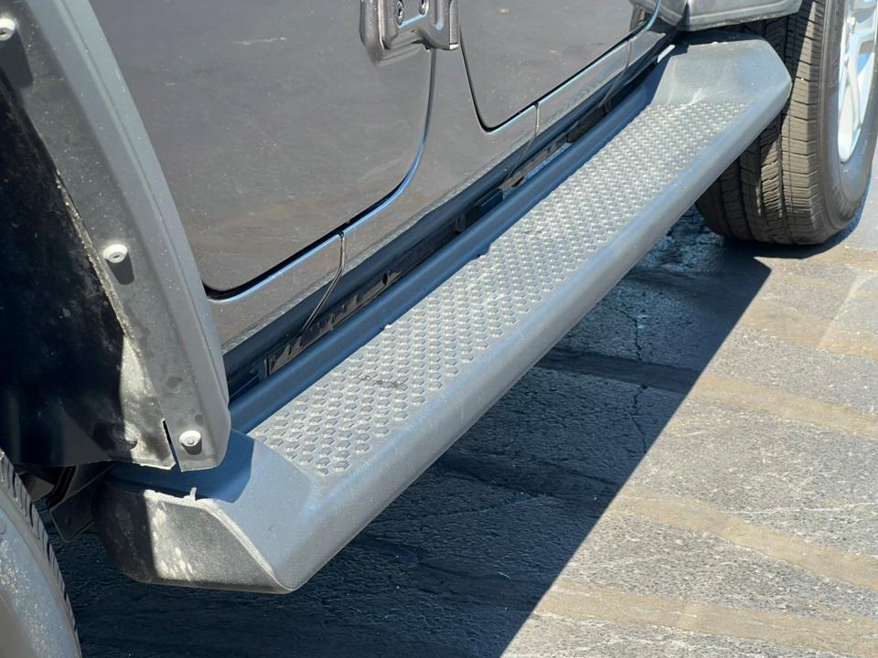 used 2022 Jeep Wrangler Unlimited car, priced at $29,175