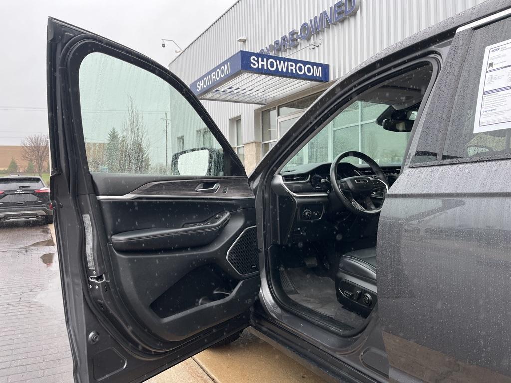 used 2021 Jeep Grand Cherokee L car, priced at $30,414