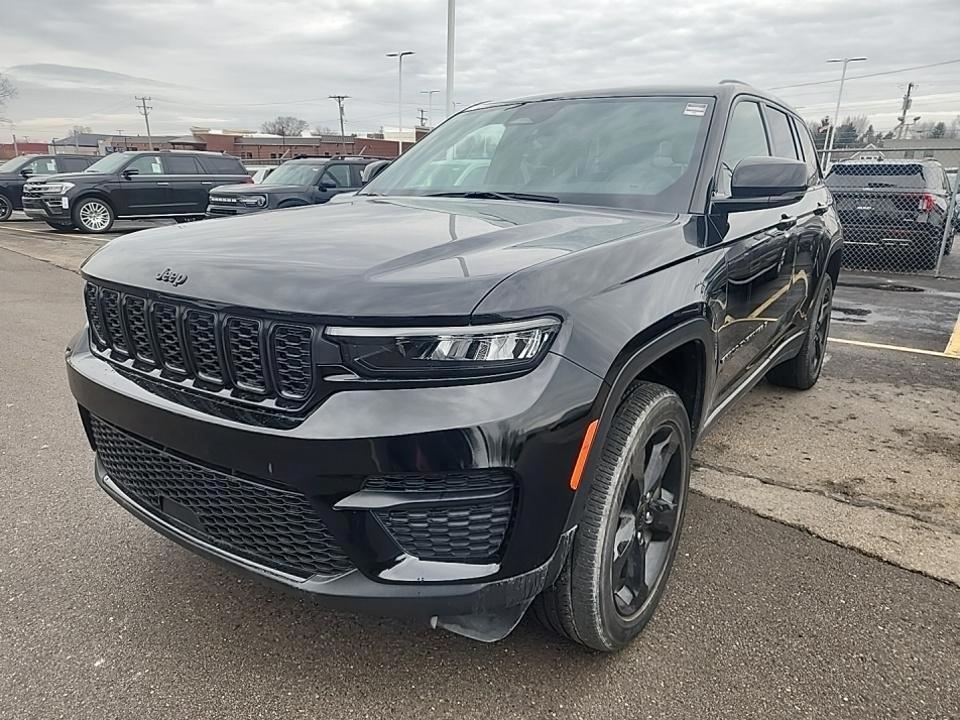 used 2023 Jeep Grand Cherokee car, priced at $31,989