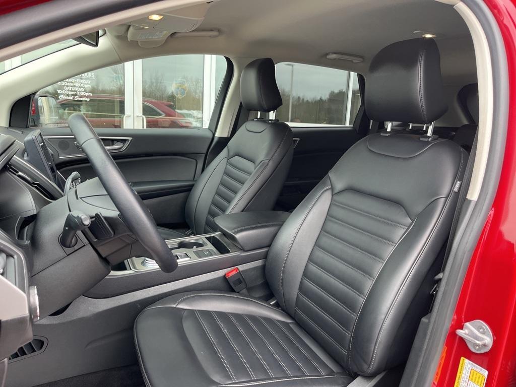 used 2022 Ford Edge car, priced at $28,136