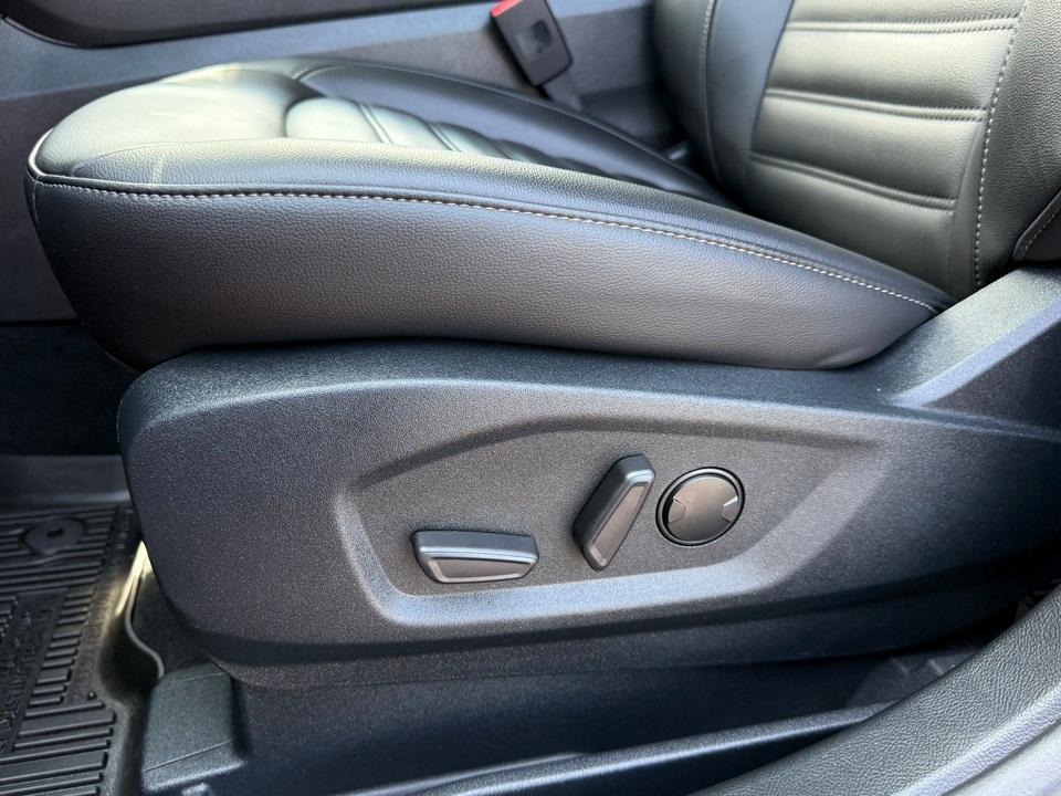 used 2022 Ford Edge car, priced at $27,211