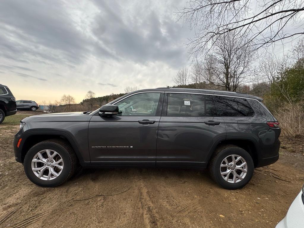 used 2021 Jeep Grand Cherokee L car, priced at $33,294