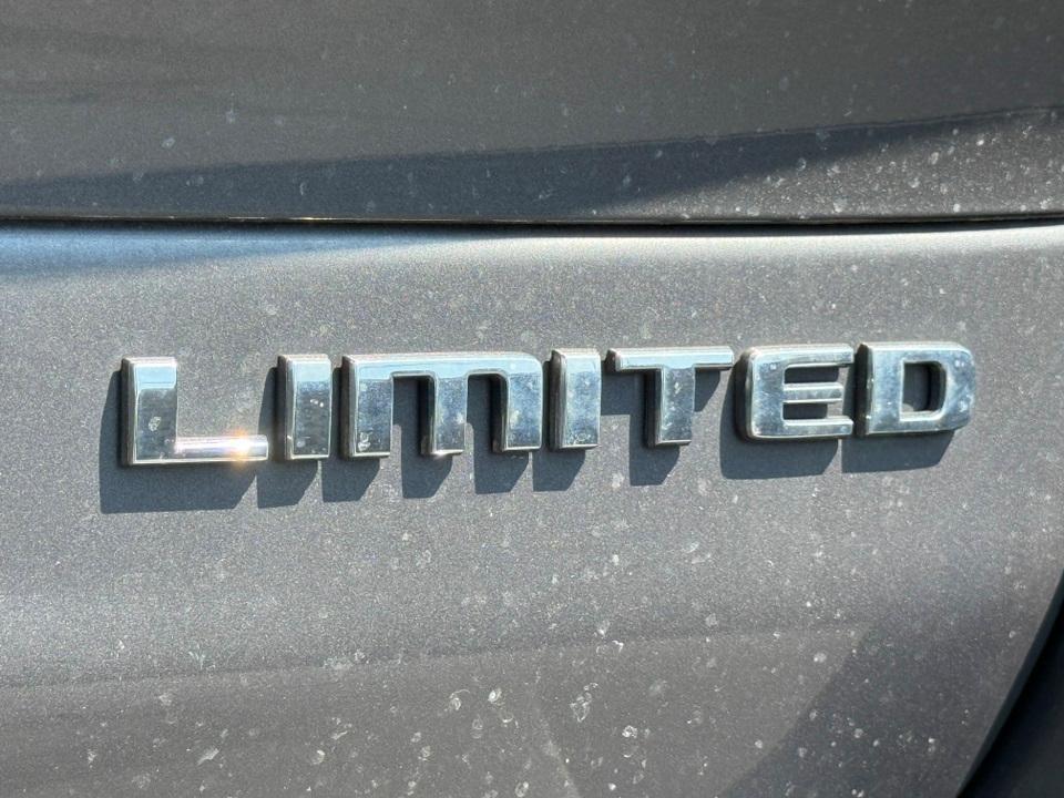 used 2021 Jeep Grand Cherokee L car, priced at $29,375