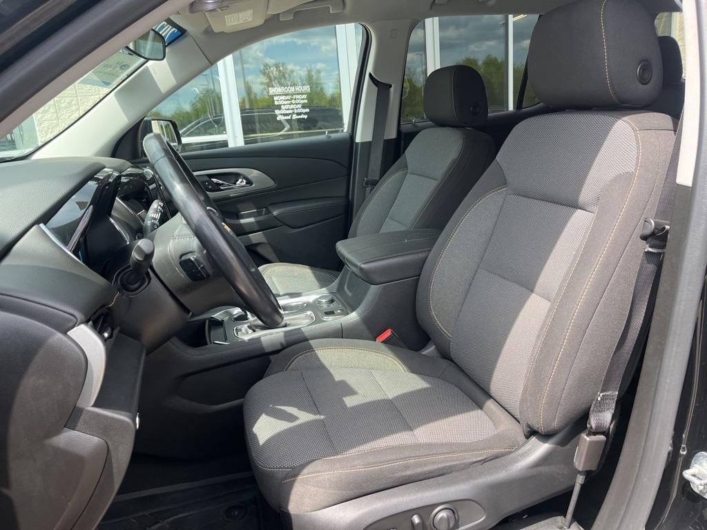 used 2020 Chevrolet Traverse car, priced at $19,407