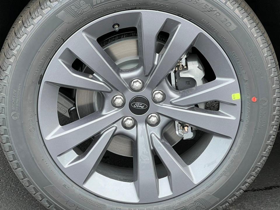 new 2025 Ford Explorer car, priced at $46,941
