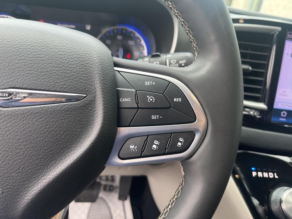 used 2022 Chrysler Pacifica car, priced at $21,772