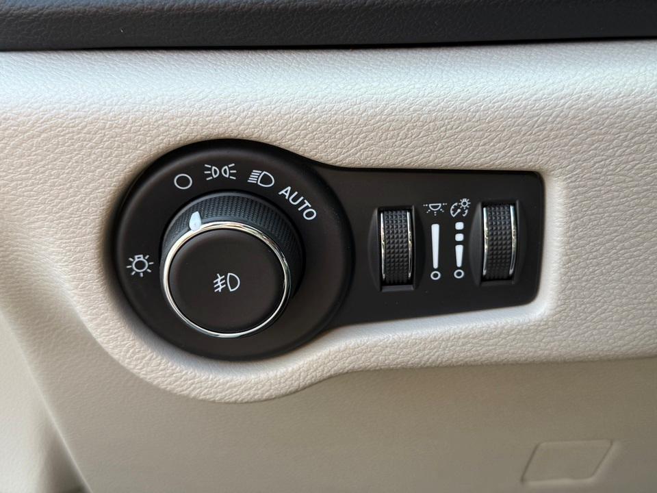 used 2022 Chrysler Pacifica car, priced at $21,199