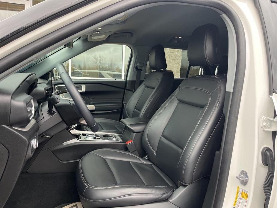 used 2022 Ford Explorer car, priced at $32,000