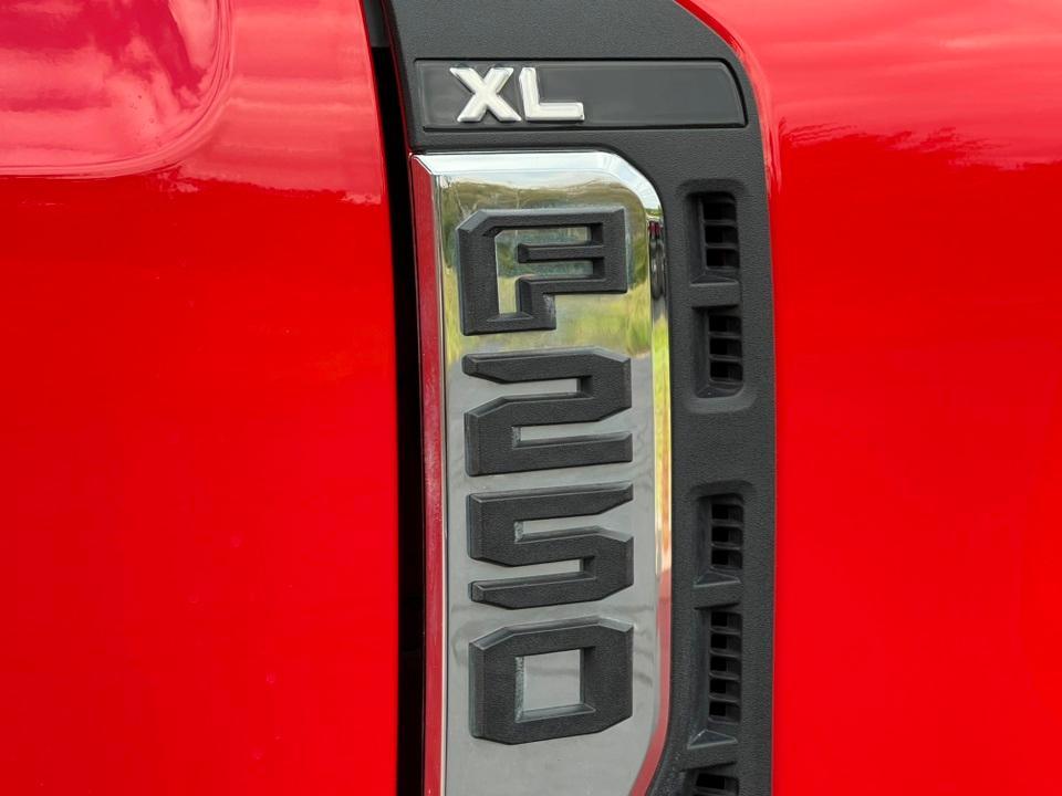 used 2023 Ford F-250 car, priced at $40,000