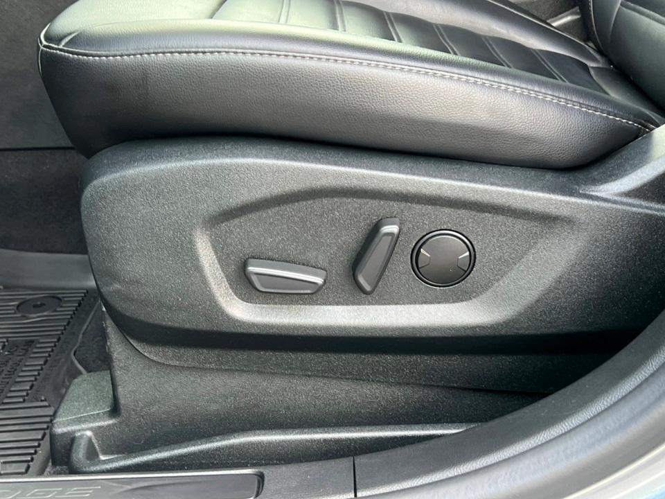 used 2022 Ford Edge car, priced at $25,769