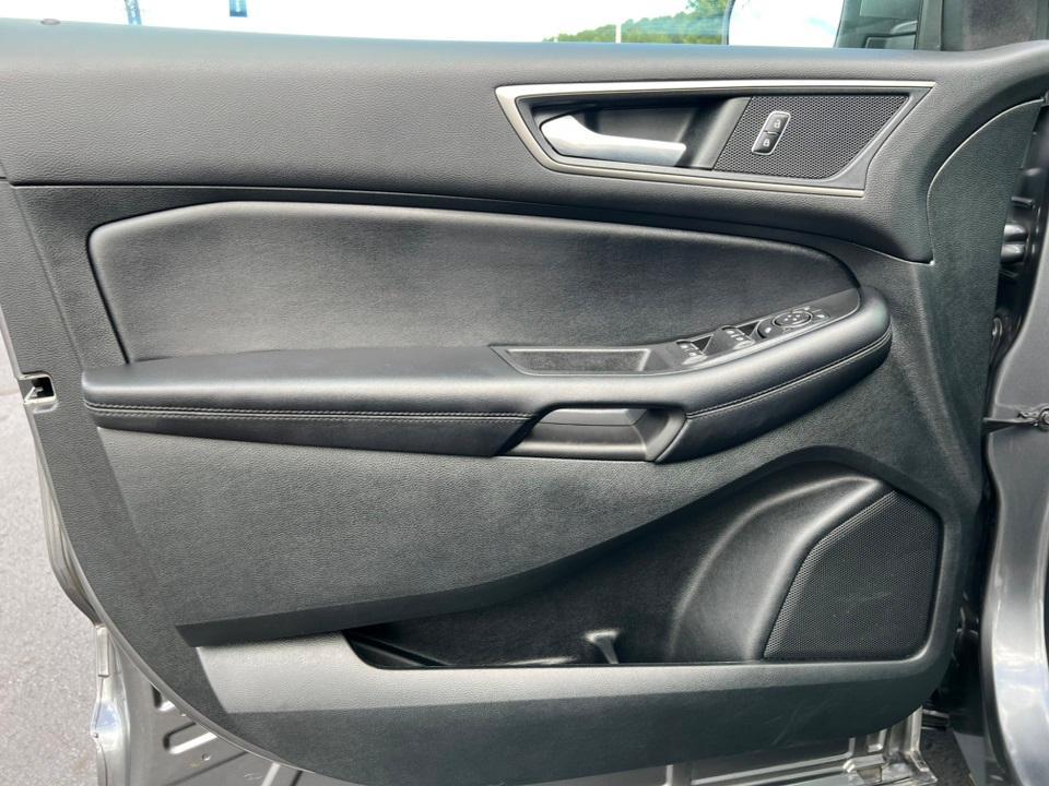 used 2022 Ford Edge car, priced at $25,769