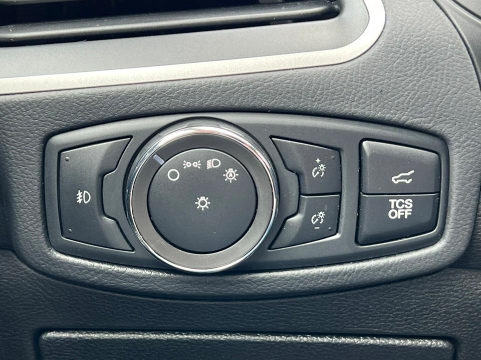 used 2022 Ford Edge car, priced at $25,769