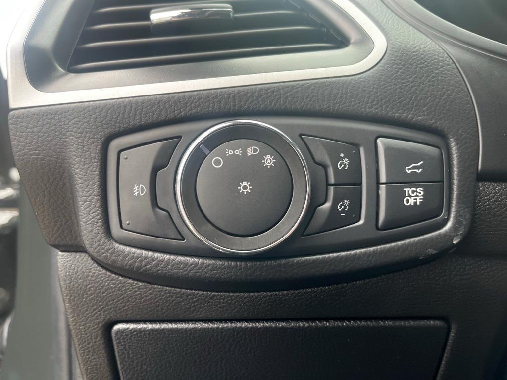 used 2022 Ford Edge car, priced at $24,189