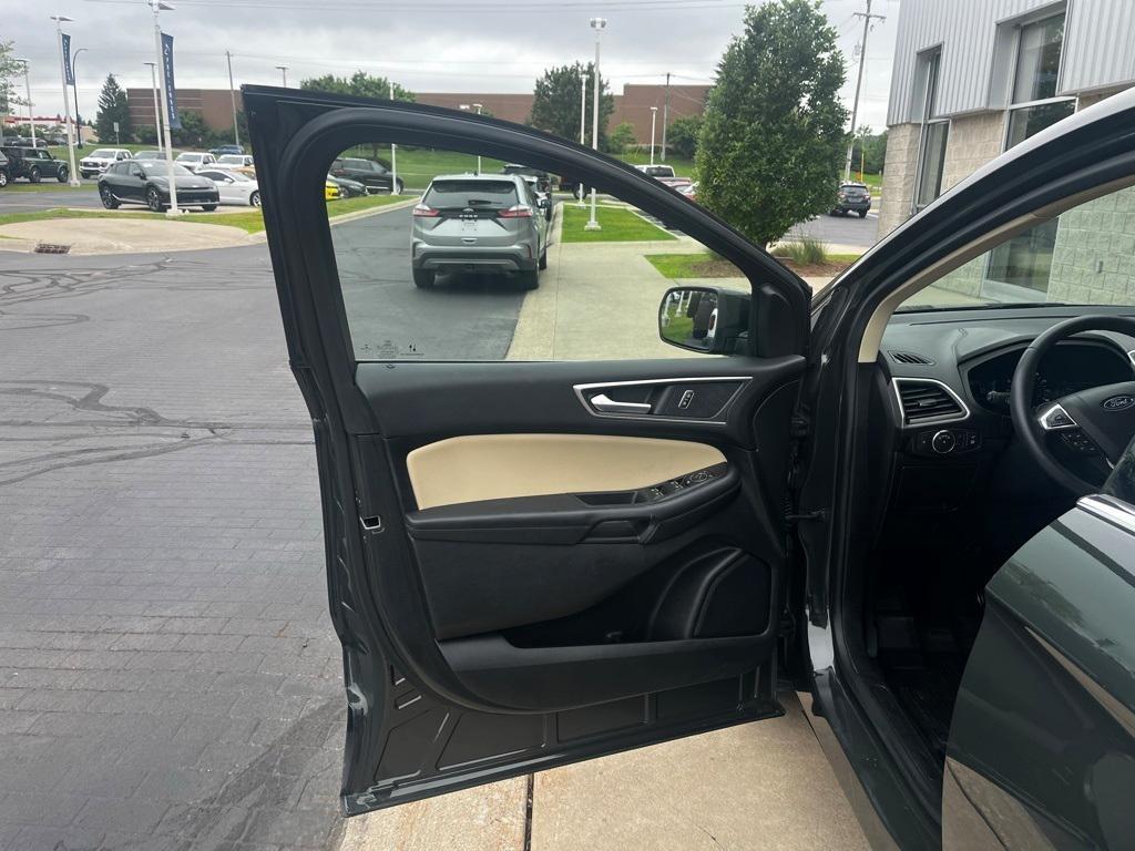 used 2022 Ford Edge car, priced at $24,189