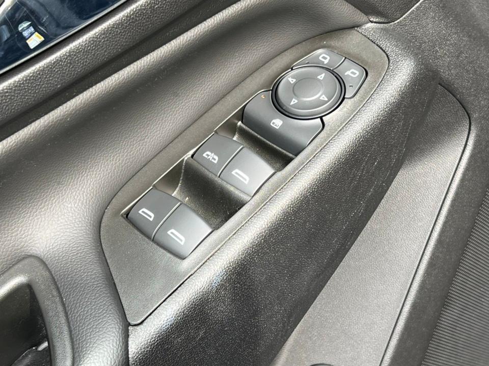 used 2022 Chevrolet Equinox car, priced at $20,941
