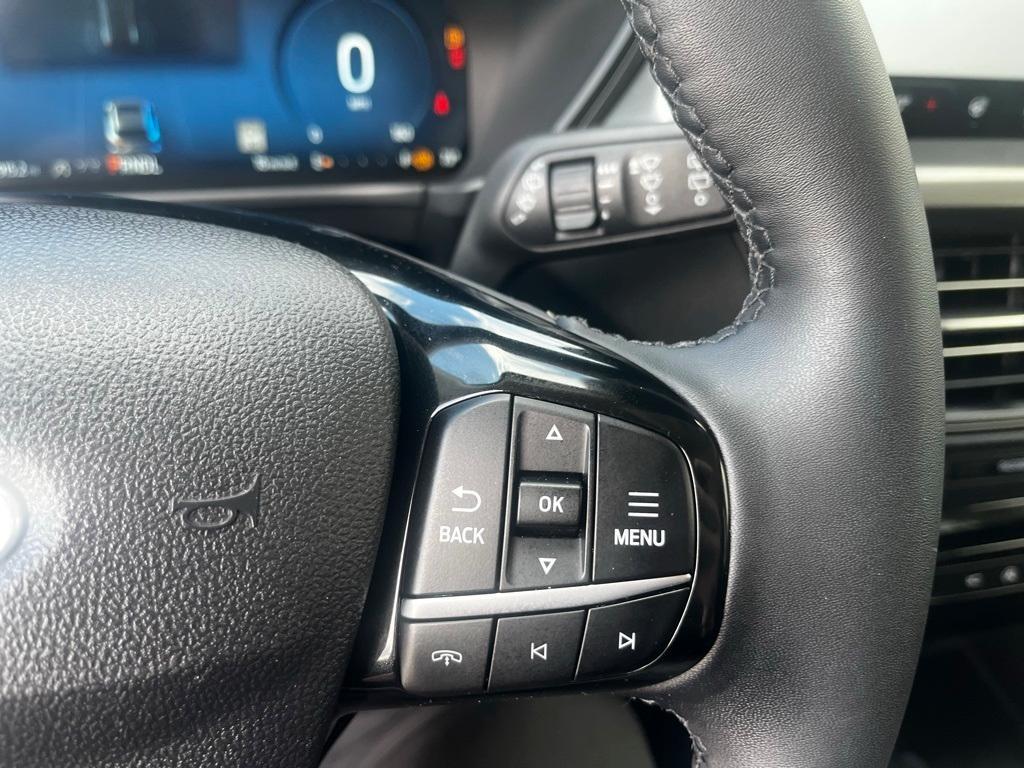 used 2023 Ford Escape car, priced at $25,758