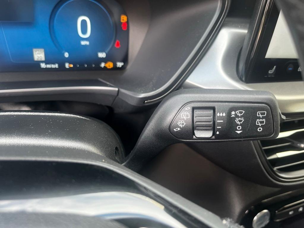 used 2023 Ford Escape car, priced at $25,758