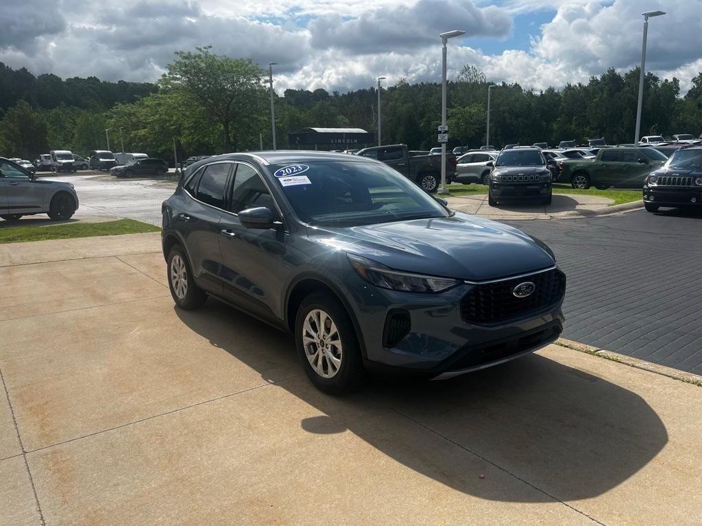 used 2023 Ford Escape car, priced at $25,758
