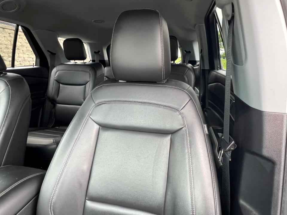 used 2022 Ford Explorer car, priced at $30,862