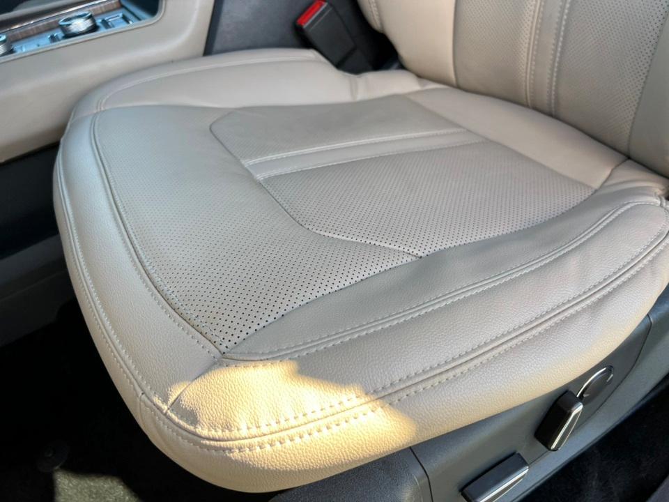 used 2022 Ford Expedition Max car, priced at $54,000