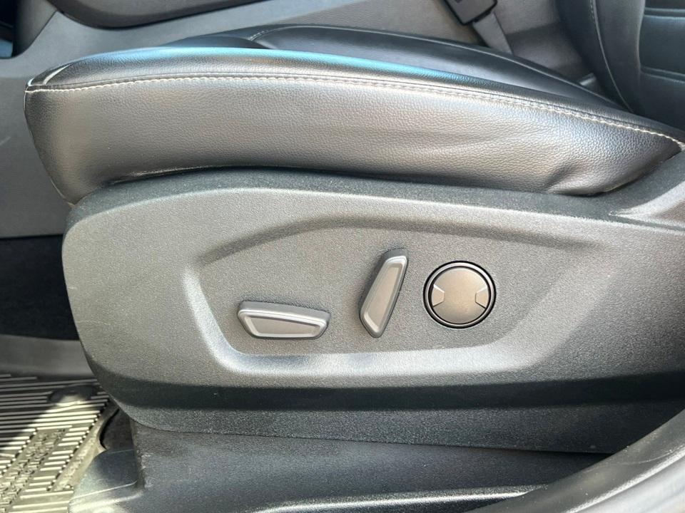 used 2022 Ford Edge car, priced at $26,000