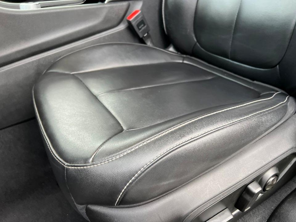 used 2023 Jeep Grand Cherokee L car, priced at $31,377